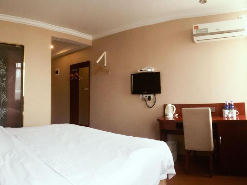 Greentree Songjiang Xinqiao Jiuxin Road Express 3* Shanghai