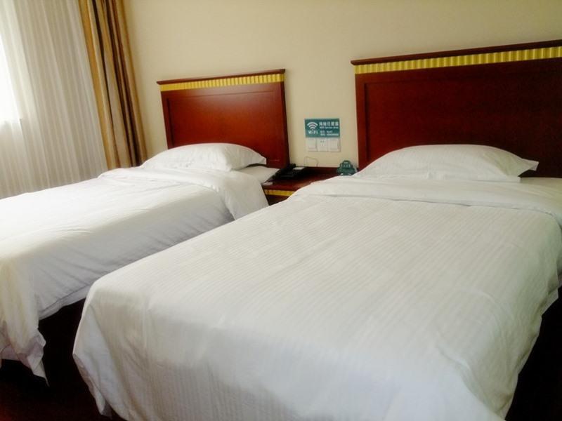 Hotel Greentree Songjiang Xinqiao Jiuxin Road Express
