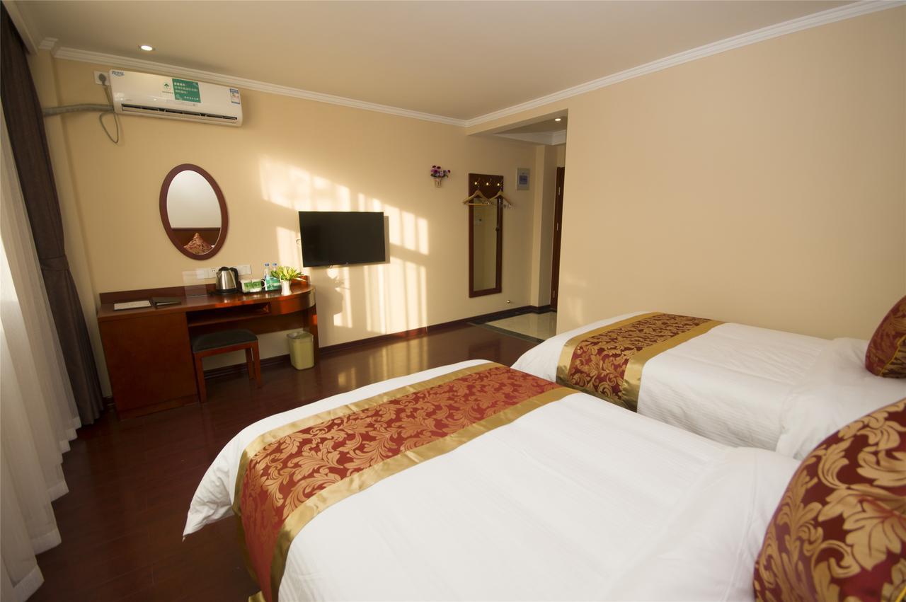 Hotel Greentree Songjiang Xinqiao Jiuxin Road Express